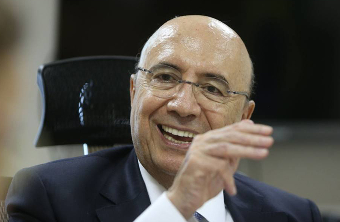 Temer confirma saída de Meirelles da Fazenda