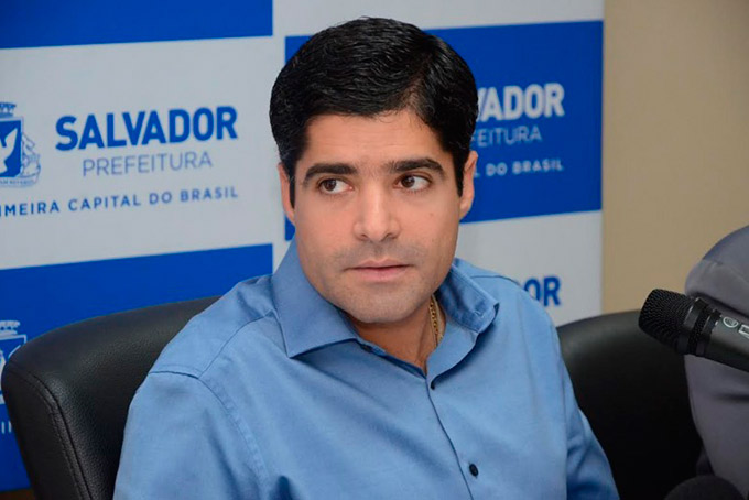 ACM Neto deve romper com MDB e oferecer secretarias para PR