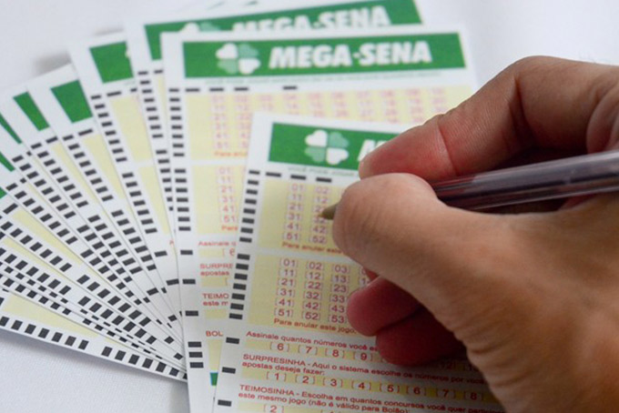 Mega-Sena paga prêmio de até R$ 30 mi em sorteio desta quarta