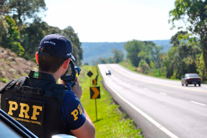 Motorista poderá parcelar multas de trânsito em até 12x