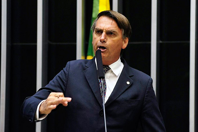 Investigação sobre Temer 'tem que ir fundo', diz Bolsonaro