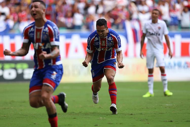 Bahia vence o Vitória na 1ª decisão do Baianão