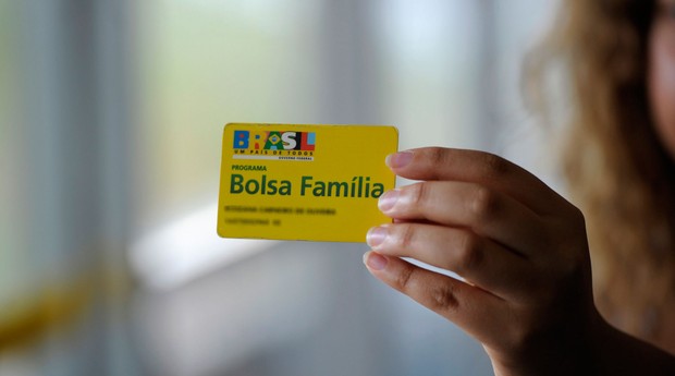 Ministro pede mudança no reajuste do Bolsa Família 