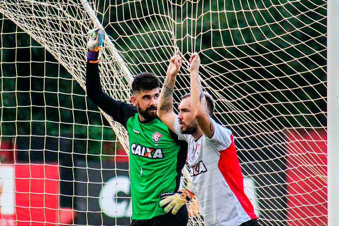 Quatro atletas do Vitória podem ser tri no domingo