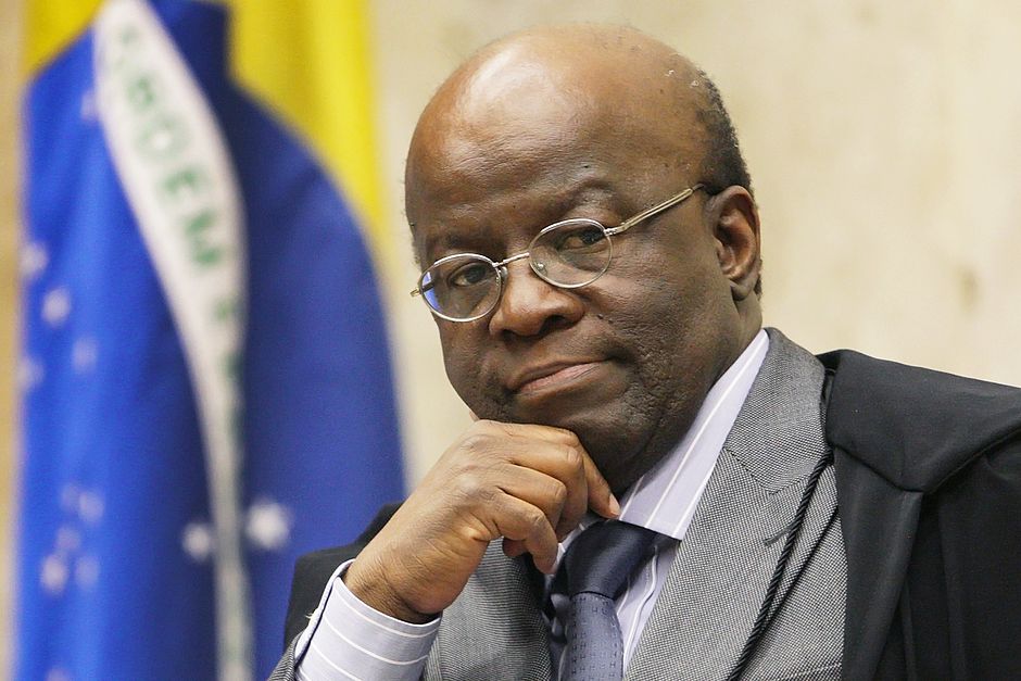 Ex-presidente do STF Joaquim Barbosa se filia ao PSB