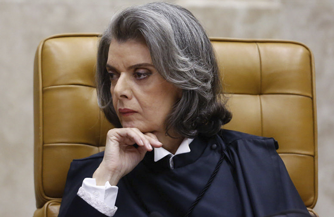 Cármen Lúcia assume Presidência da República por 24 horas