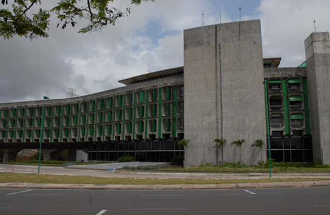 Secretaria de Educação da Bahia abre 130 vagas em concurso hoje