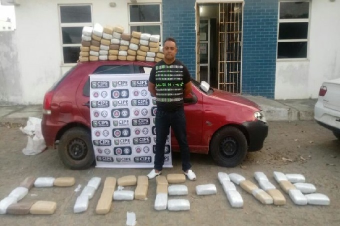 PM apreende R$ 1 milhão em drogas na Bahia