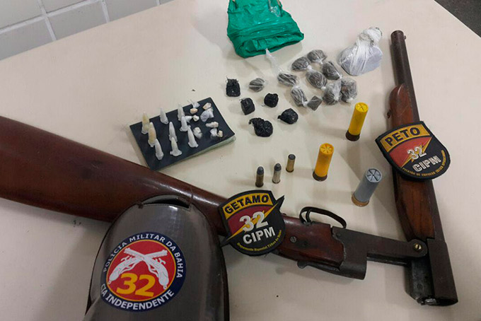 Jovem é preso acusado de tráfico de drogas em Pojuca