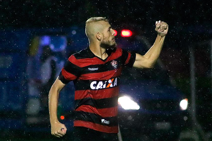 Correia desabafa e diz: 'Mancini é o melhor técnico do Brasil'