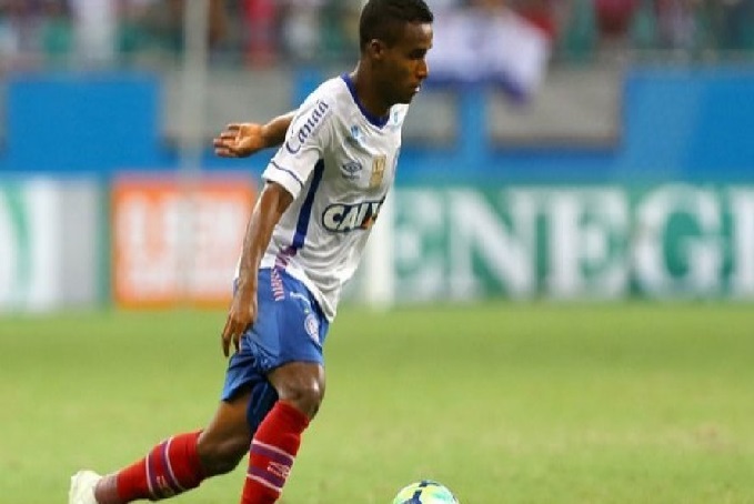 Bahia enfrenta o Sport na Ilha do Retiro neste domingo (6)