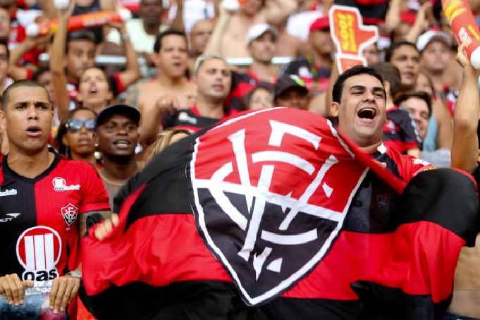 Vitória divulga relação de jogadores para partida contra o Fluminense