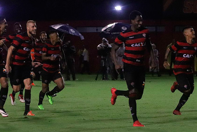 Vitória inicia pré-venda dos novos uniformes hoje, só para sócios