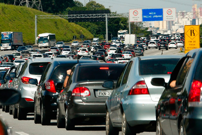 Placas de veículos terão até dezembro padrão dos países do Mercosul