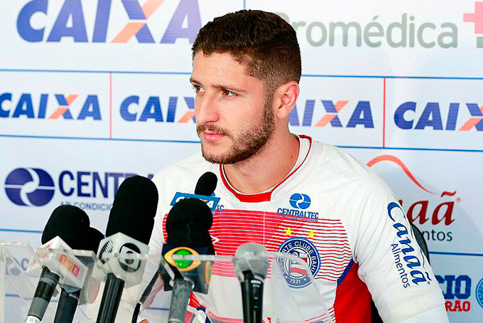 Zé Rafael admite cobrança por gol e pede jogo sem lerdeza