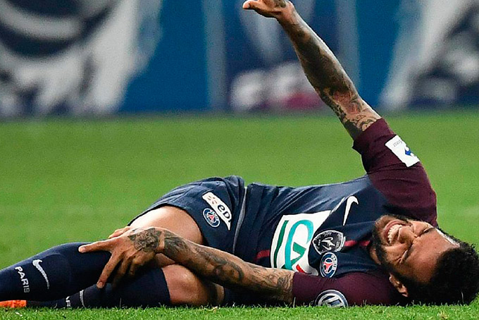 Daniel Alves está fora da Copa do Mundo