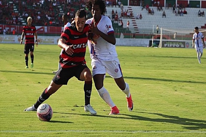 Atacante do Vitória recebe sondagens e pode deixar o clube