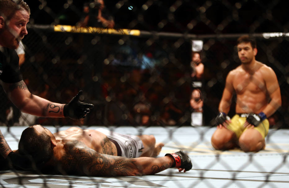 Após sofrer nocaute de Lyoto, Vitor Belfort anuncia aposentadoria