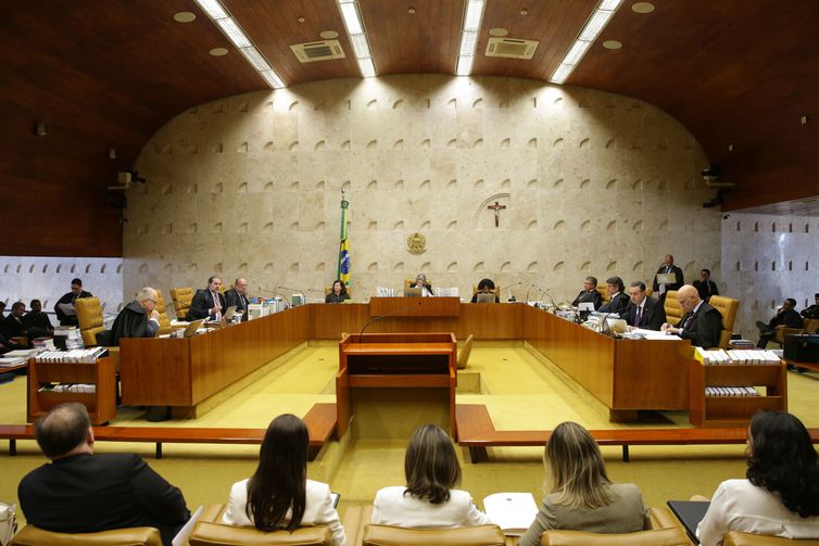 Com foro restrito, STF baixa de instância ao menos 65 processos