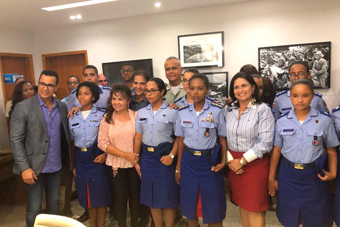 Prefeita assina acordo para implantação do Colégio Militar 