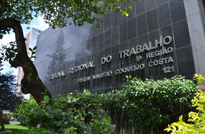 Pagar salário com atraso produz dano moral, decide 1ª Turma do TRT