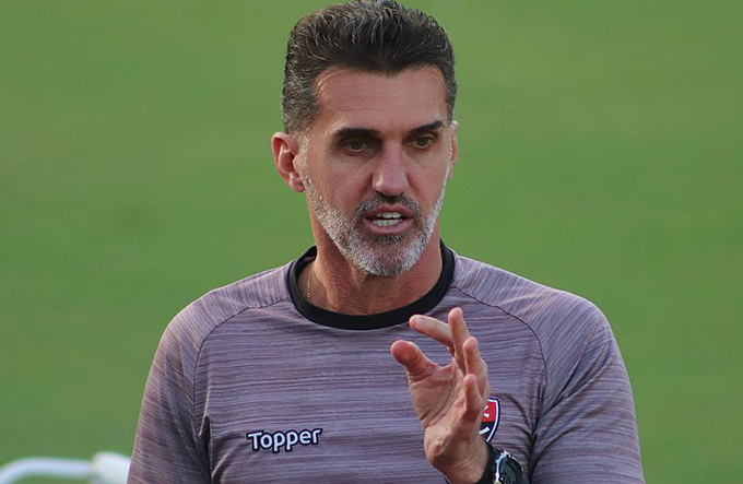 'Esse foi o pior jogo do Vitória na temporada', avalia Mancini