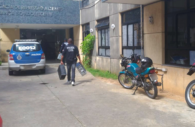 Três pessoas são presas em operação de combate à pornografia infantil