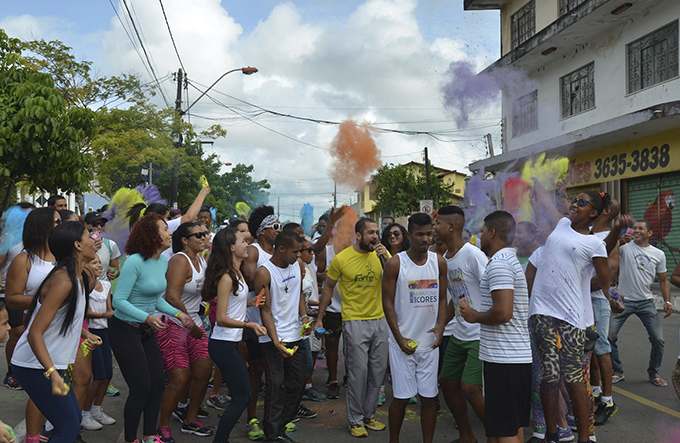 Corrida das Cores promove maratona solidária neste domingo