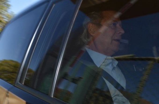 Dirceu afirma que não pensa em fazer delação, diz colunista