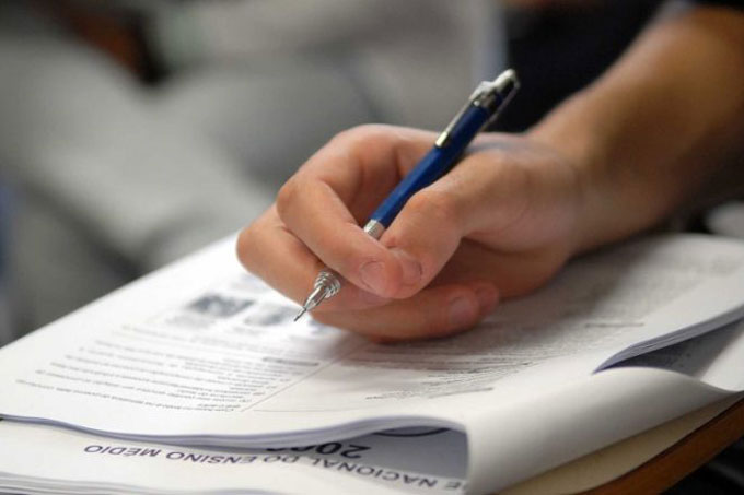 Estudantes têm até quarta para pagar taxa de inscrição no Enem