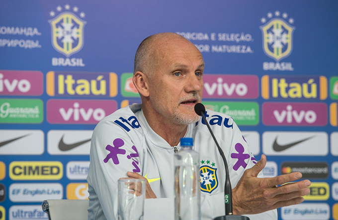Taffarel coloca Alisson entre os melhores do mundo