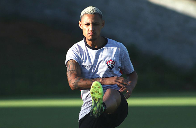 Com missão de golear, Vitória encara o Sampaio Corrêa no Barradão