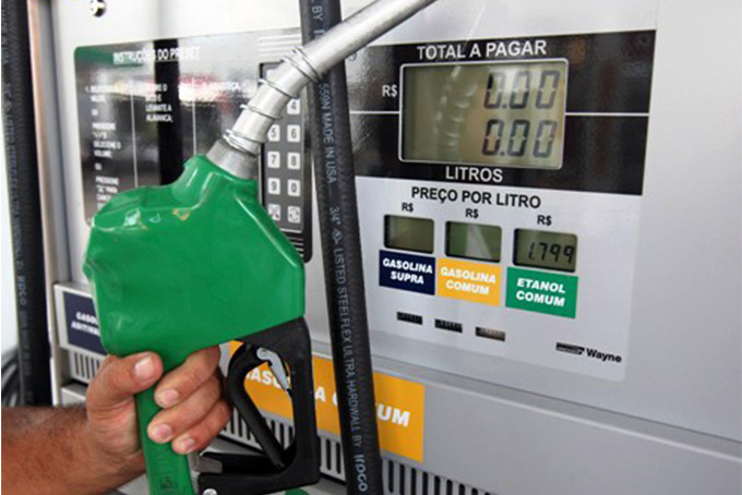Petrobras reduz preço da gasolina nas refinarias pelo 3º dia seguido