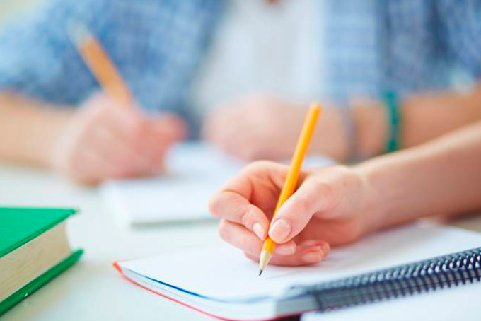 Estudantes têm até amanhã para renovar contratos do Fies