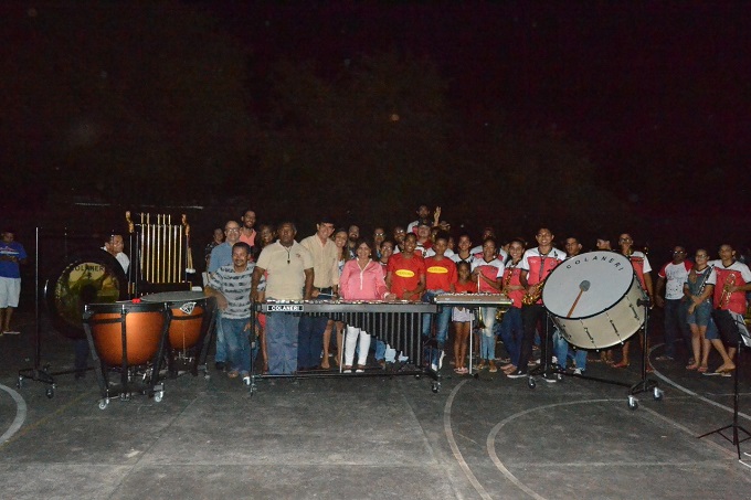 Prefeitura entrega instrumentos à Banda Marcial Guerreiros do Sol 