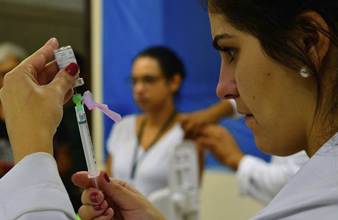 Vacinação contra gripe é prorrogada por causa de protesto dos caminhoneiros