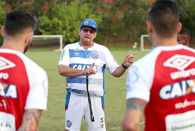 Bahia pega o Flamengo e tenta findar jejum fora de casa