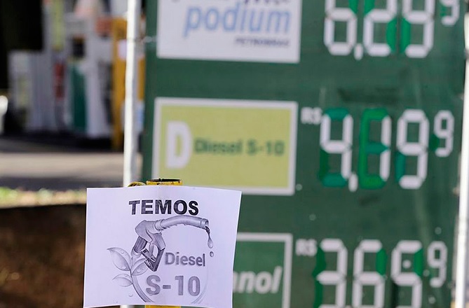 Diesel: postos devem exibir cartazes com redução de preços a partir de hoje