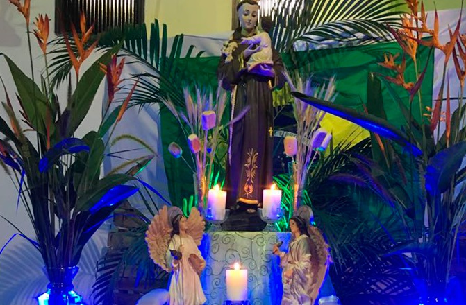 Fiéis de Camaçari celebram Santo Antônio com programação diversificada