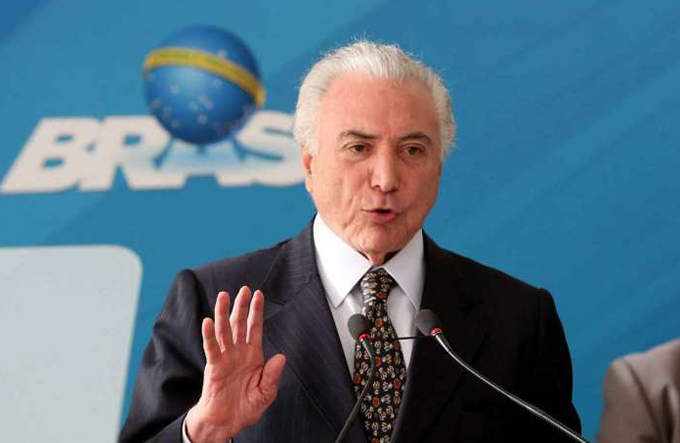 'Não há risco de crise cambial no Brasil', diz Temer