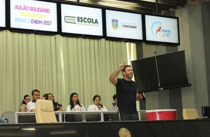 Aulão de redação para o Enem será realizado em Dias d'Ávila 
