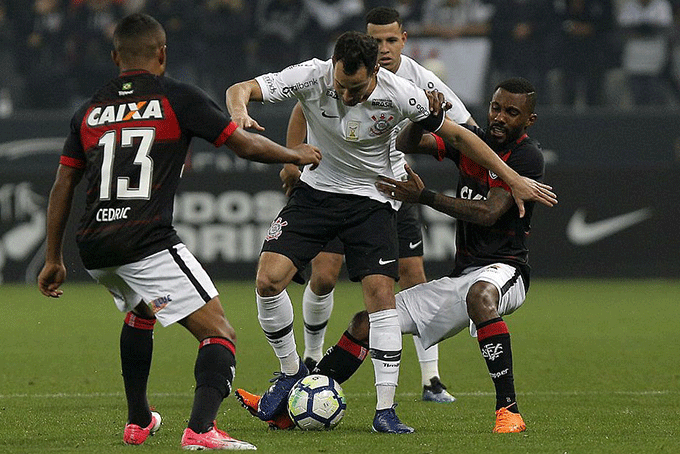 Kanu e Jeferson destacam consistência defensiva do Vitória