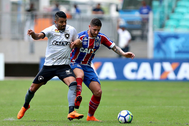 Nos acréscimos, Bahia arranca empate do Botafogo 