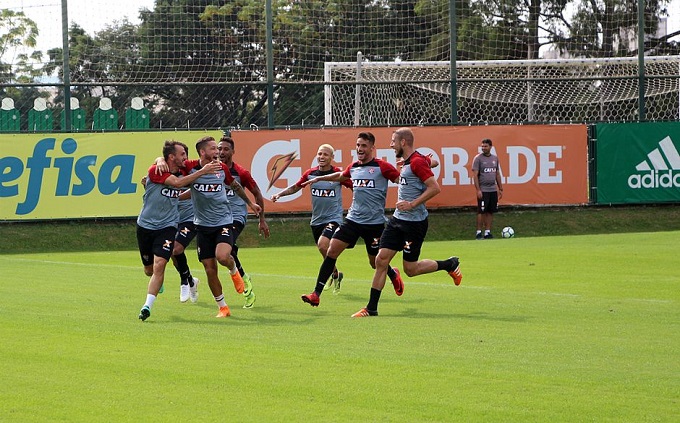 Vitória visita o São Paulo para chegar bem à pausa da Copa