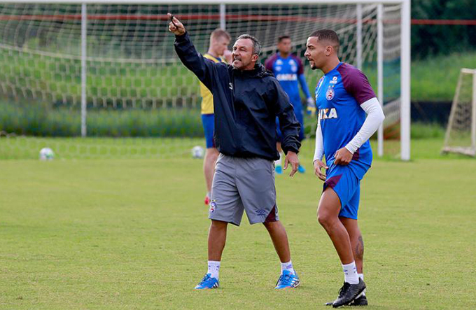 Bahia recebe o Corinthians na Fonte Nova para fugir do Z-4