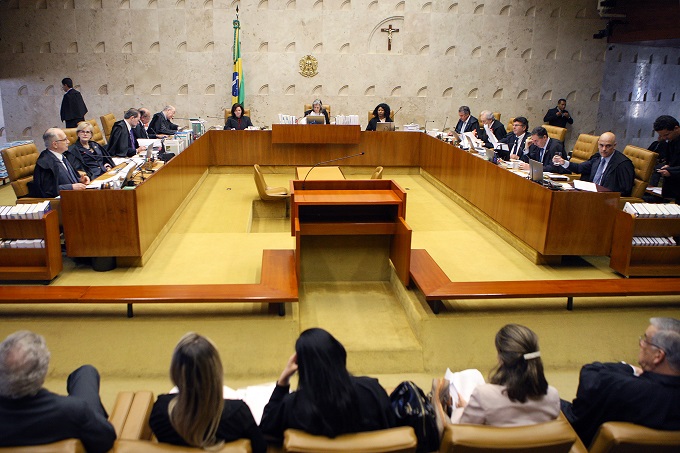 STF valida decreto que prevê punições a grevistas