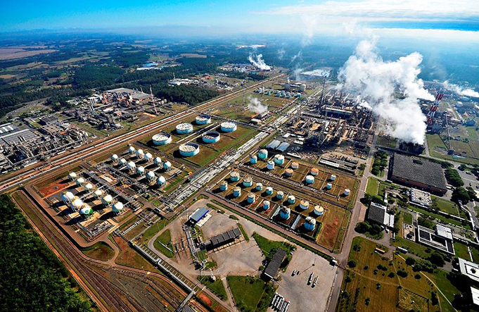 Odebrecht entra em negociações para venda de fatia na Braskem