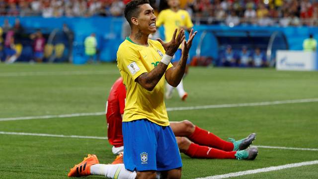 Brasil decepciona e empata com a Suíça na estreia da Copa