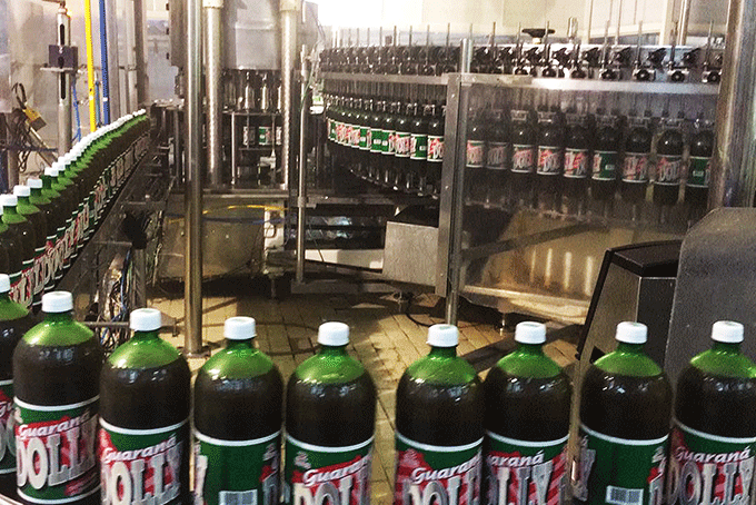 Com contas bloqueadas, Dolly fecha fábrica e demite funcionários
