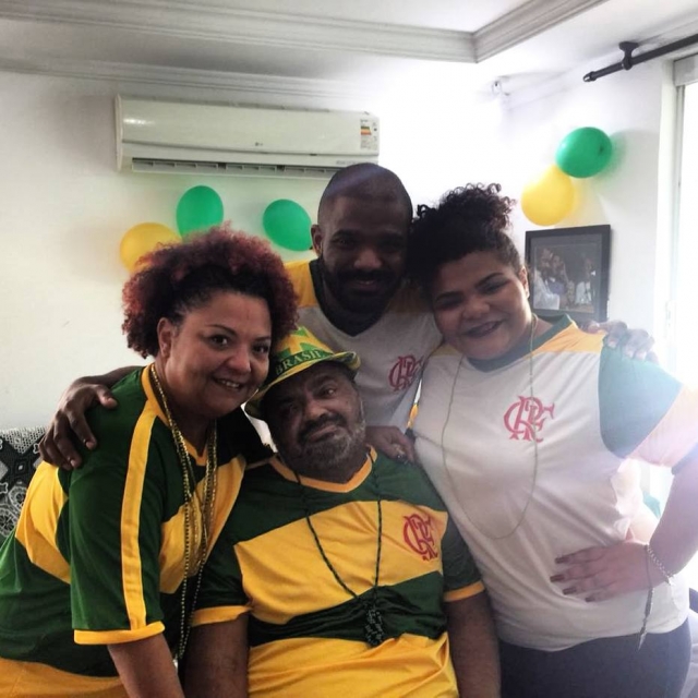 Arlindo Cruz volta para casa após mais de um ano internado
